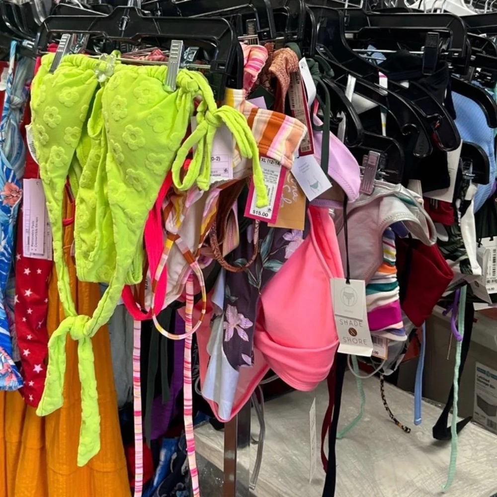 Wholesale Bundle 50 pc Lot - Bikini tops and bottoms - Resellers Swimwear lot - Picture 4 of 4